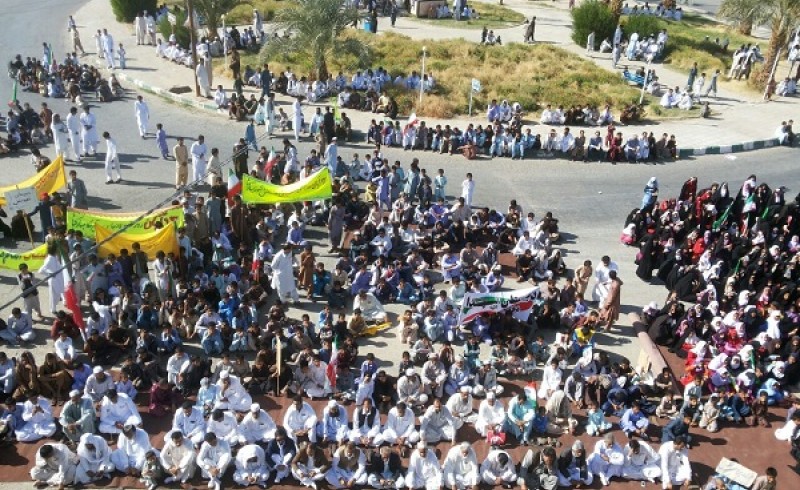 گزارش تصویری/ برگزاری راهپیمایی 13 آبان در نقاط صفر مرزی سراوان