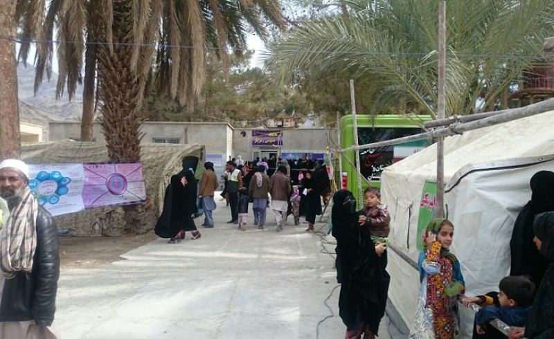 خوشحالی شهروندان گشتی از خدمات سپاه پاسداران/درمان رایگان مردم مستضعف  در بیمارستان صحرایی