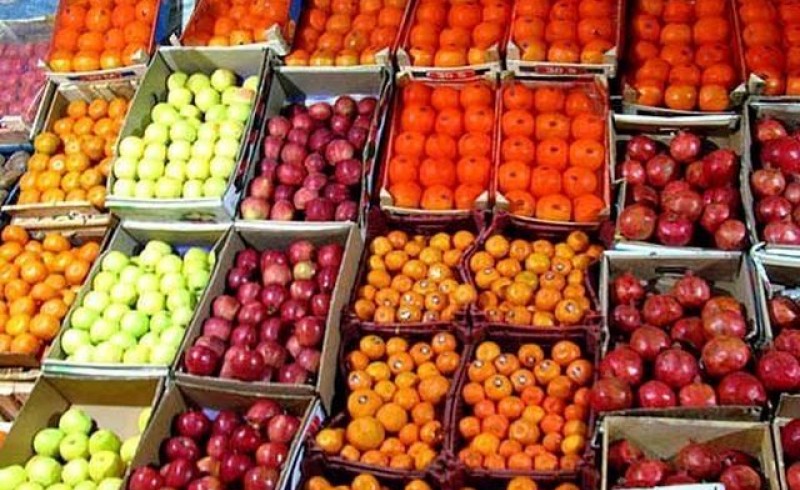 توزیع ۴۰ تن میوه شب عید در سراوان/ چهار فروشگاه عهده دار فروش اقلام اساسی هستند