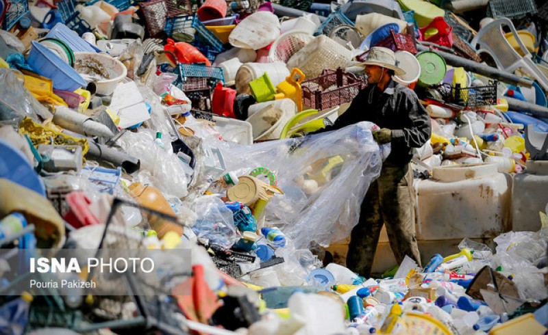 سونامی "پلاستیک‌ها" / ایران جزو ۱۰ کشور پرمصرف ظروف "یکبار مصرف"