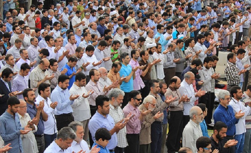 موج خروشان وحدت در نماز عید فطر/حضور مردم در نماز عید فطر مشت محکمی در دهان یاوه گویان