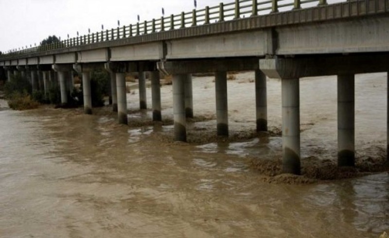 تا 50 میلی متر بارش در برخی نقاط استان پیش بینی می شود/طغیان رودخانه های جنوب حتمی است