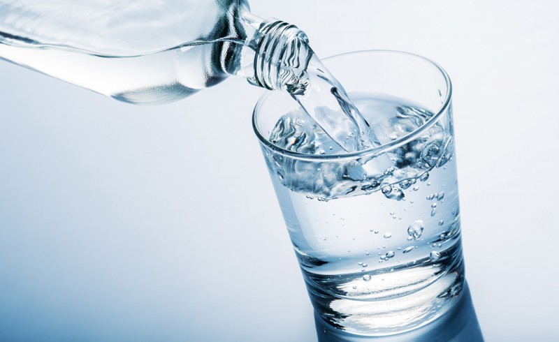تاثیر شگفت انگیز آب در لاغری و کاهش وزن +میزان مجاز نوشیدن روزانه آب