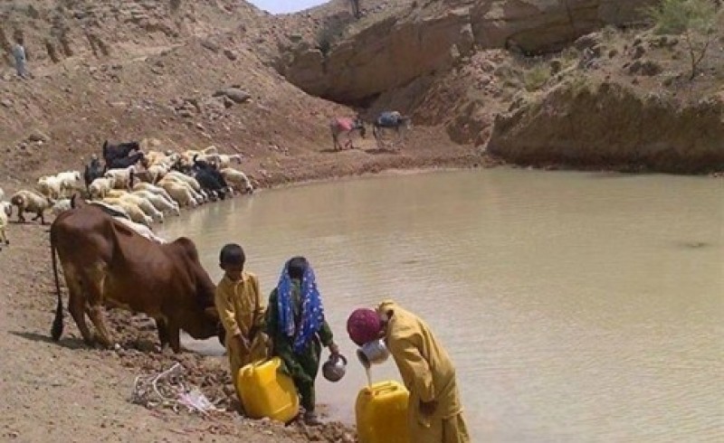 جنوب شرق، قربانگاه بی تدبیری دولتی ها/کام تشنه مردم بلوچستان را همچنان هوتک ها سیراب می کنند
