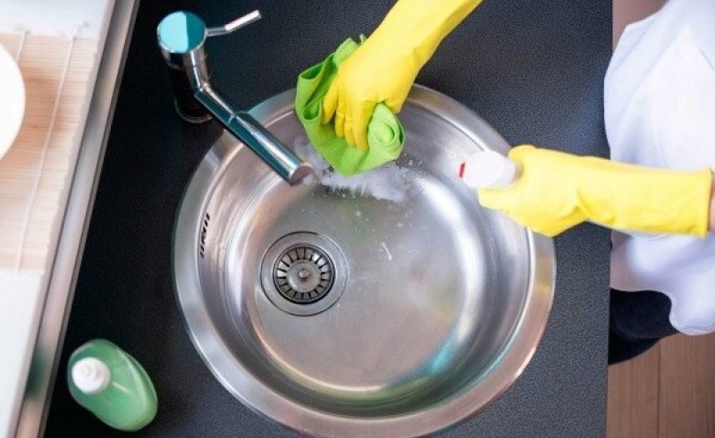 لزوم ضدعفونی سینک ظرفشویی برای جلوگیری از ابتلا به کرونا