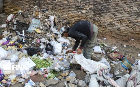 زباله‌‎گردها؛ ناقلان خاموش کرونا در سیستان و بلوچستان جولان می دهند