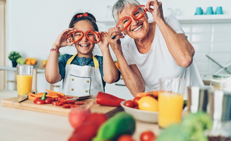 بهترین نوع رژیم غذایی برای حفظ سلامت چشم در سالمندی