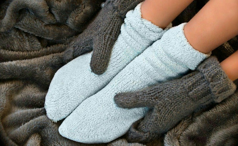 4 دلیل پزشکی برای سردی پاها