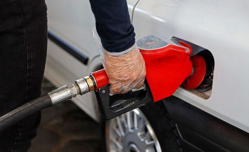 بنزین تشویقی ایام کرونایی صحت ندارد / سهمیه بندی بنزین تغییر نکرده است