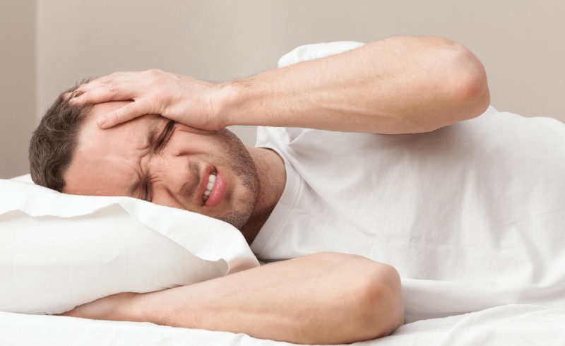 چگونه از شر سردردهای صبحگاهی خلاص شویم؟