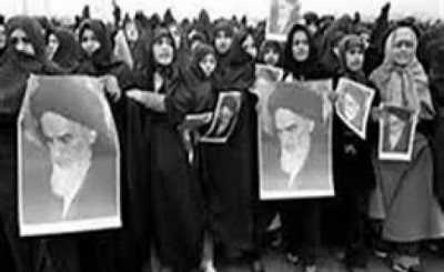 انقلاب اسلامی به زنان ایرانی هویت واقعی بخشید/زنان قبل از انقلاب مقلد بی‌چون و چرای فرهنگ غربی بودند