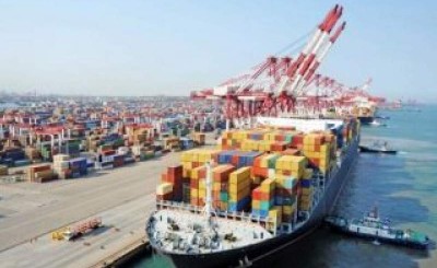 پهلودهی ۱۲ فروند کشتی حامل کالاهای اساسی در بندر شهید رجایی/ ثبت ۴۷۰ درصدی افزایش واردات گندم