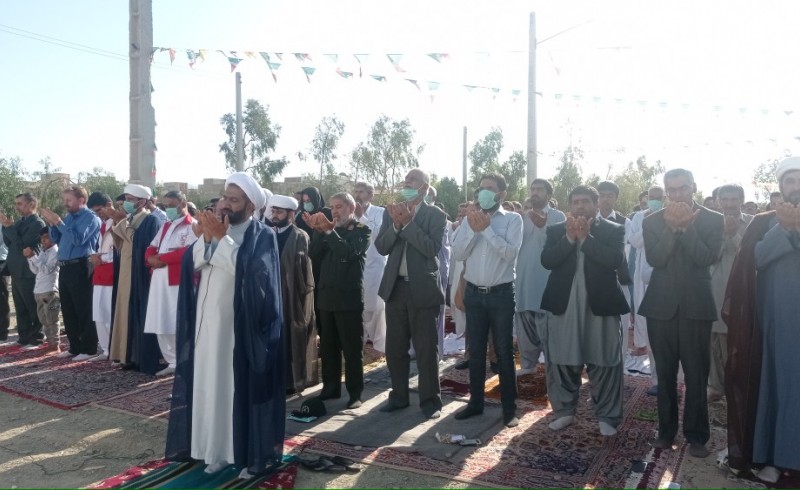 اقامه نماز عید سعیدفطر در سراوان