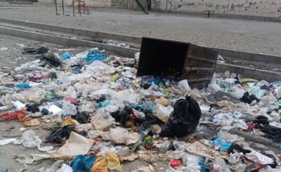 انباشت زباله ها در معابر سراوان